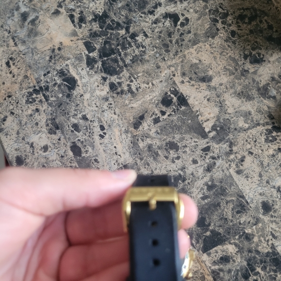 Cross watch - Picture 4 of 4